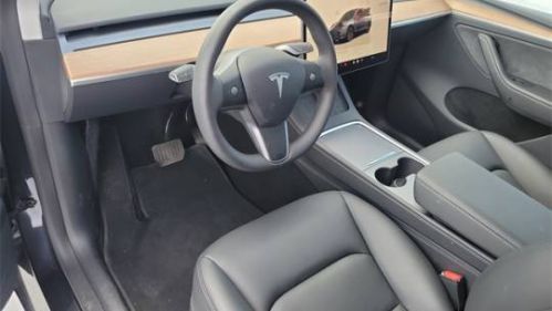 2025 Tesla Model Y - Images - 18