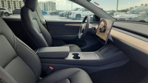 2025 Tesla Model Y - Images - 23