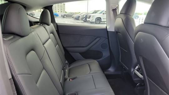 2025 Tesla Model Y - Images - 25