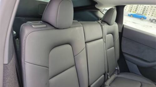 2025 Tesla Model Y - Images - 26