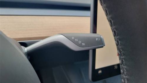 2025 Tesla Model Y - Images - 28