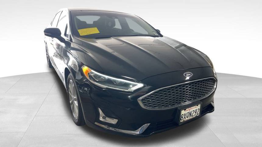 2019 Ford Fusion Energi - Images - 3
