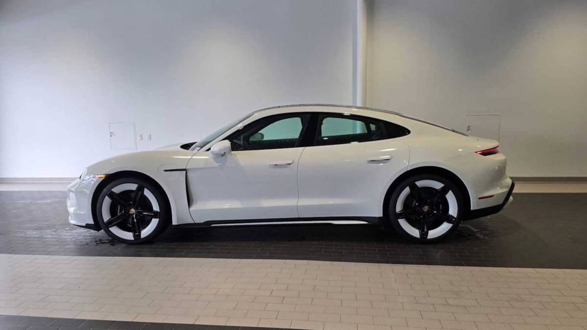 2025 Porsche Taycan - Images - 2