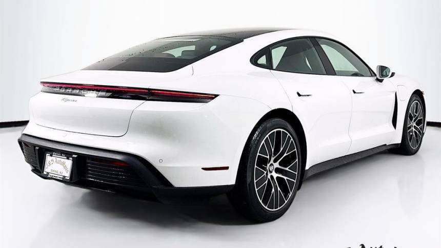 2023 Porsche Taycan - Images - 7