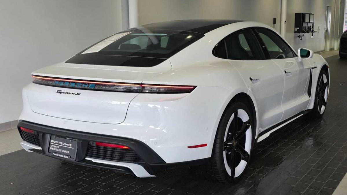 2025 Porsche Taycan - Images - 5