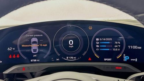 2023 Porsche Taycan - Images - 15