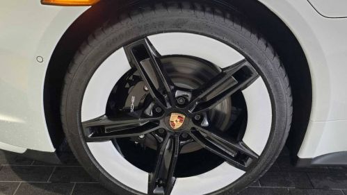 2025 Porsche Taycan - Images - 9