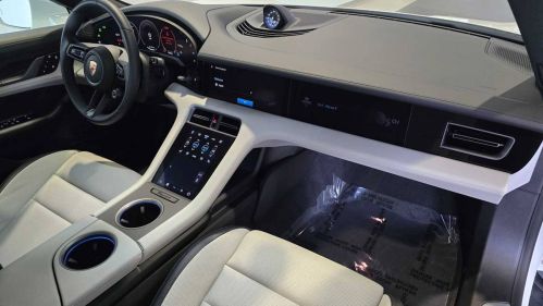 2025 Porsche Taycan - Images - 12