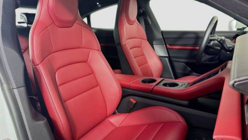 2023 Porsche Taycan - Images - 34