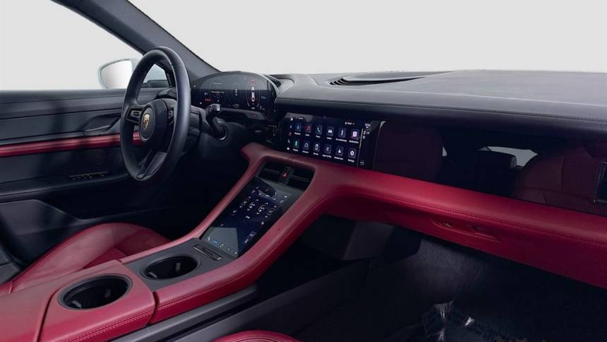 2023 Porsche Taycan - Images - 35