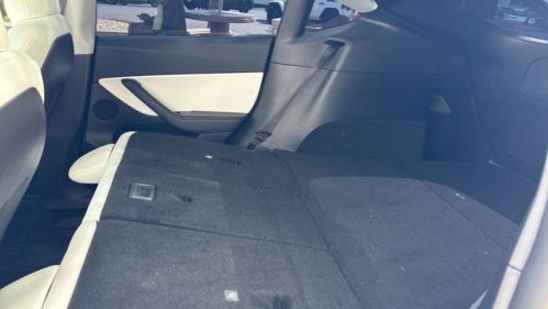 2022 Tesla Model Y - Images - 4