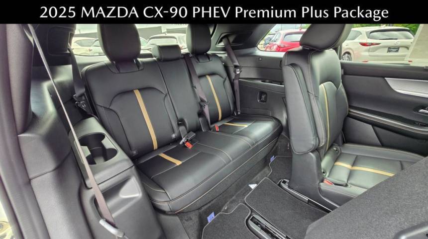 2025 Mazda CX-90 - Images - 16