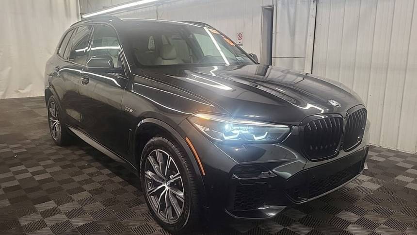 2022 BMW X5 - Images - 3