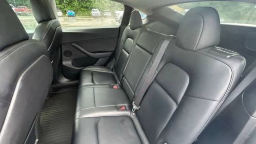 2021 Tesla Model Y - Images - 12