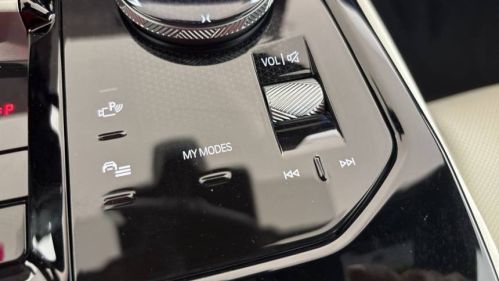 2025 BMW i5 - Images - 17