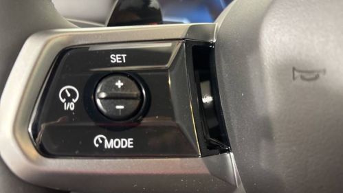 2025 BMW i5 - Images - 21