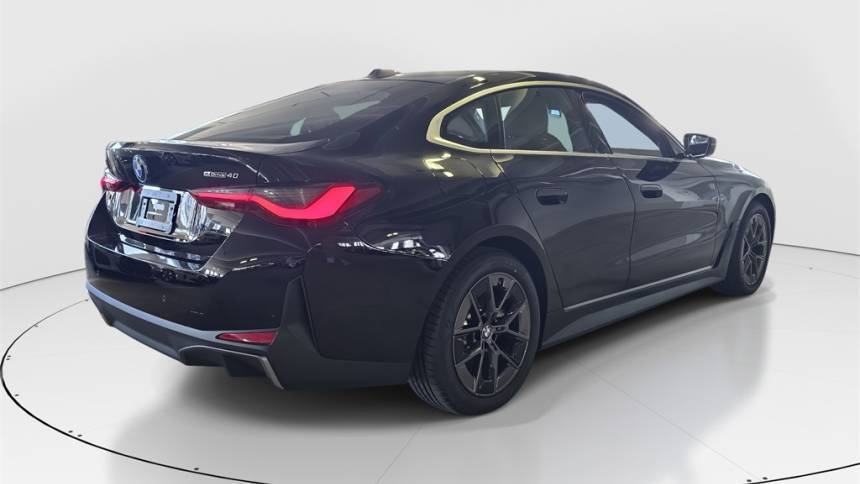 2025 BMW i4 - Images - 3