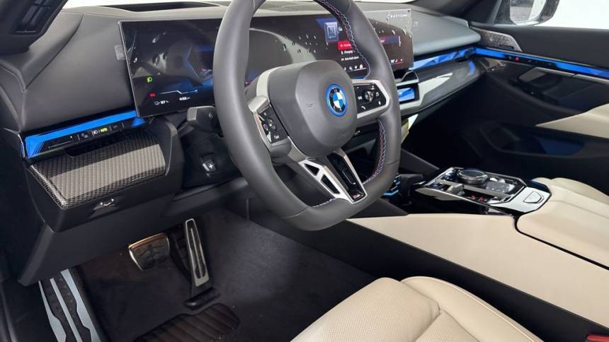 2025 BMW i5 - Images - 27