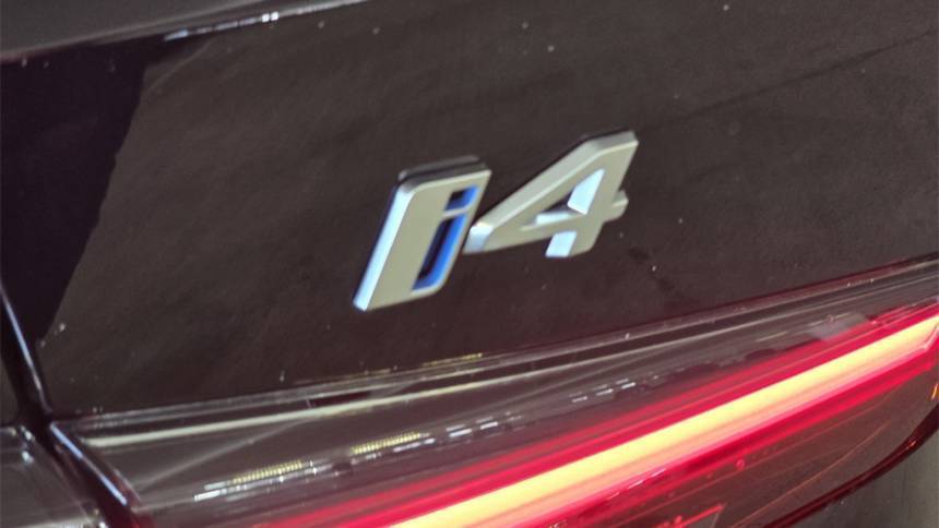 2025 BMW i4 - Images - 6