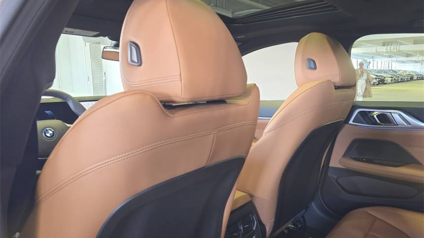 2025 BMW i4 - Images - 11