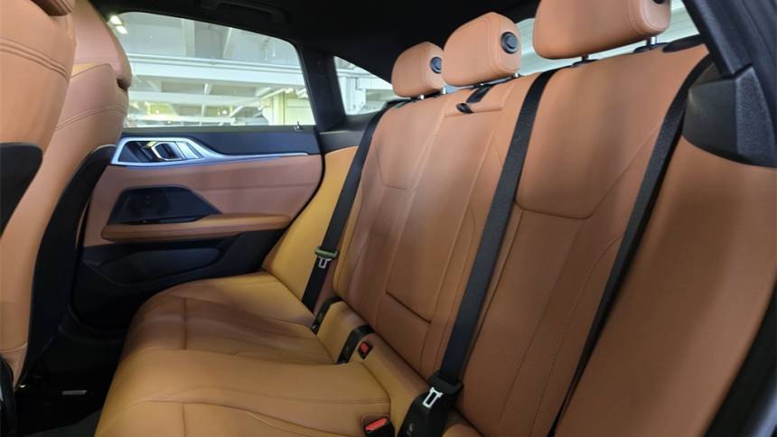 2025 BMW i4 - Images - 12