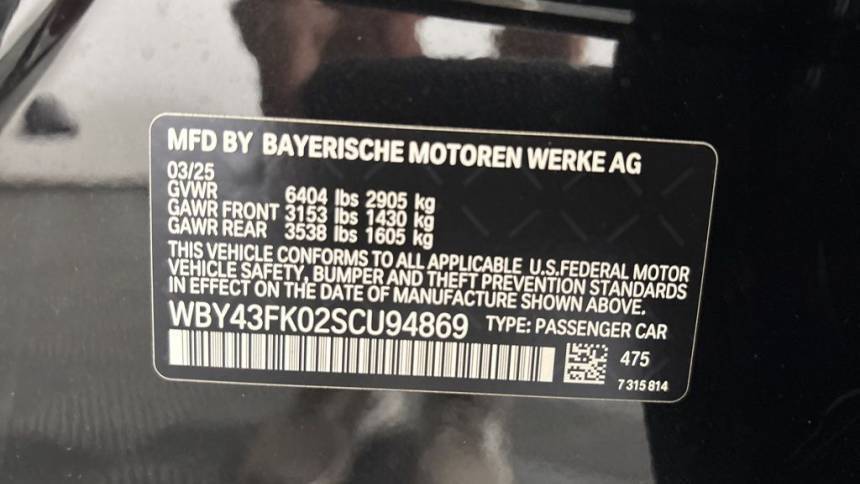 2025 BMW i5 - Images - 37
