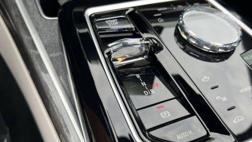 2023 BMW i7 - Images - 19
