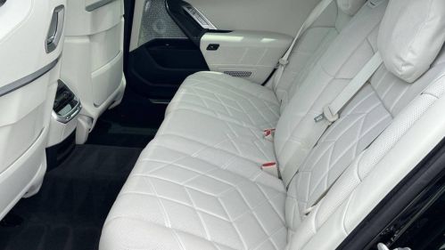 2023 BMW i7 - Images - 22