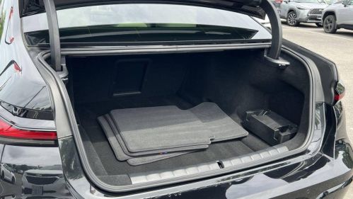 2023 BMW i7 - Images - 24