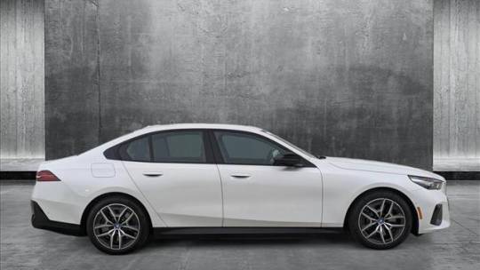 2024 BMW i5 - Images - 4