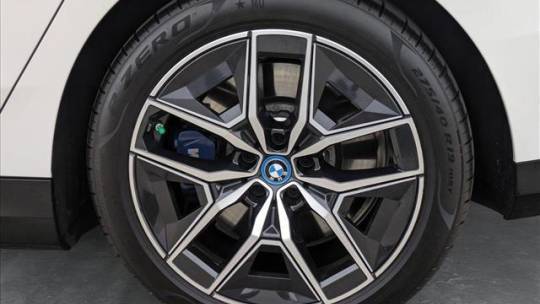 2024 BMW i5 - Images - 25
