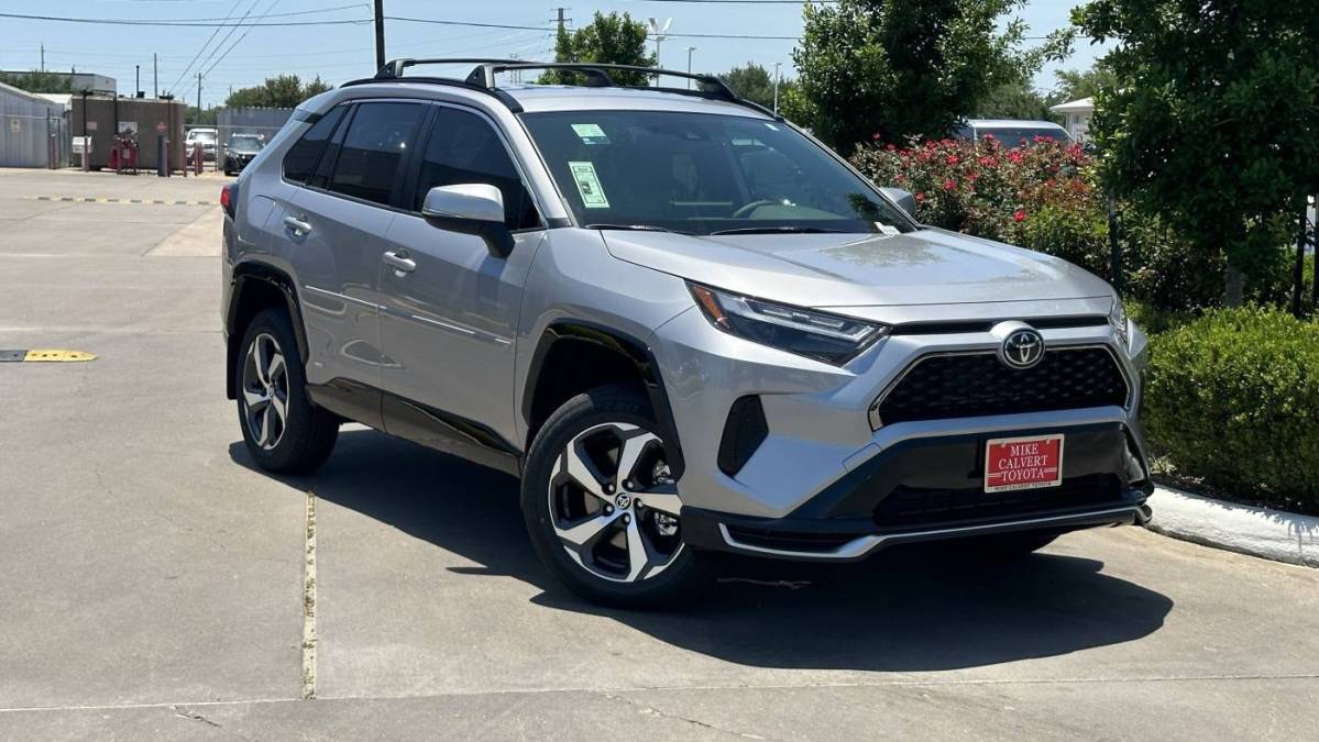 2025 Toyota RAV4 Plug-In Hybrid - Images - 2