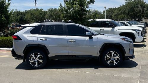 2025 Toyota RAV4 Plug-In Hybrid - Images - 4
