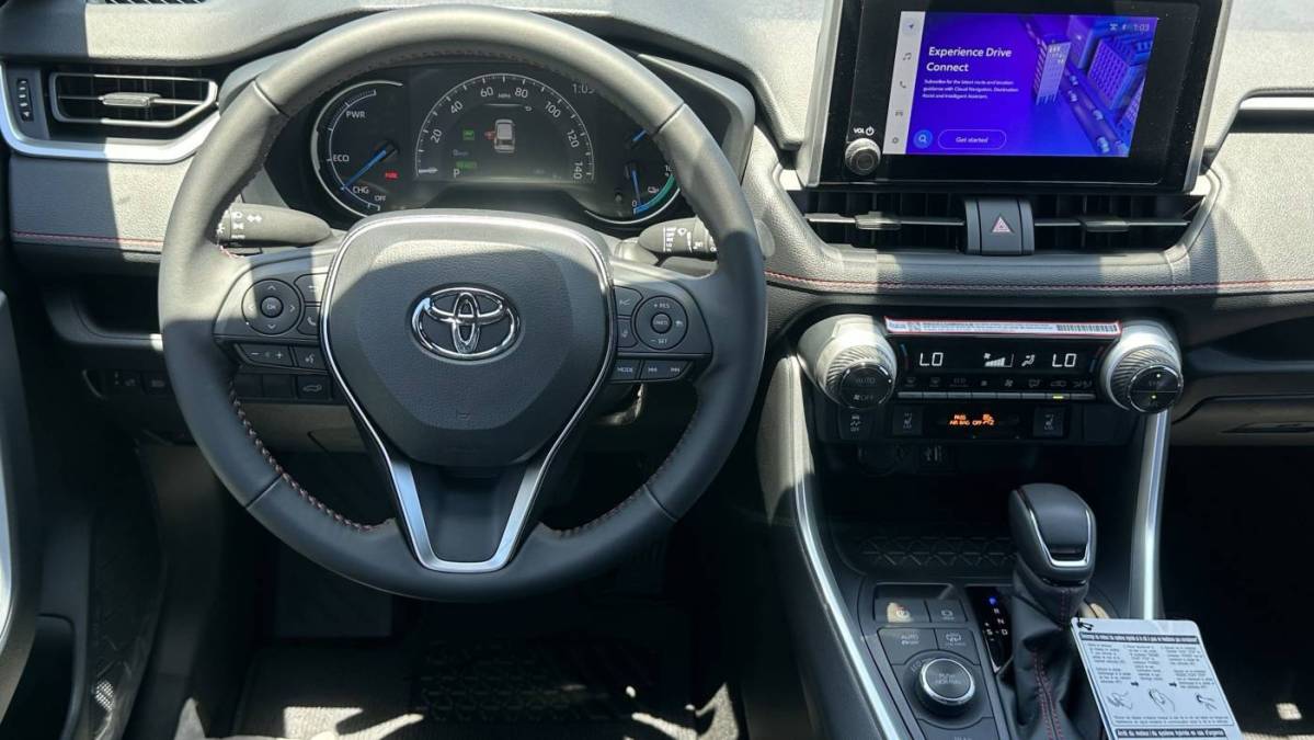 2025 Toyota RAV4 Plug-In Hybrid - Images - 10