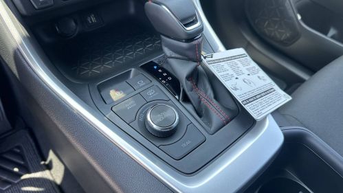 2025 Toyota RAV4 Plug-In Hybrid - Images - 14