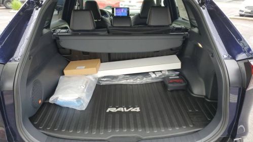2025 Toyota RAV4 Plug-In Hybrid - Images - 8