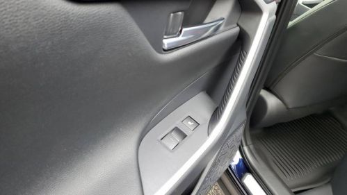 2025 Toyota RAV4 Plug-In Hybrid - Images - 11