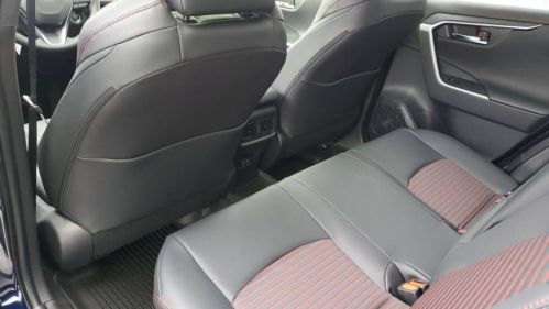 2025 Toyota RAV4 Plug-In Hybrid - Images - 13