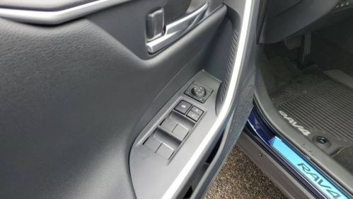 2025 Toyota RAV4 Plug-In Hybrid - Images - 16