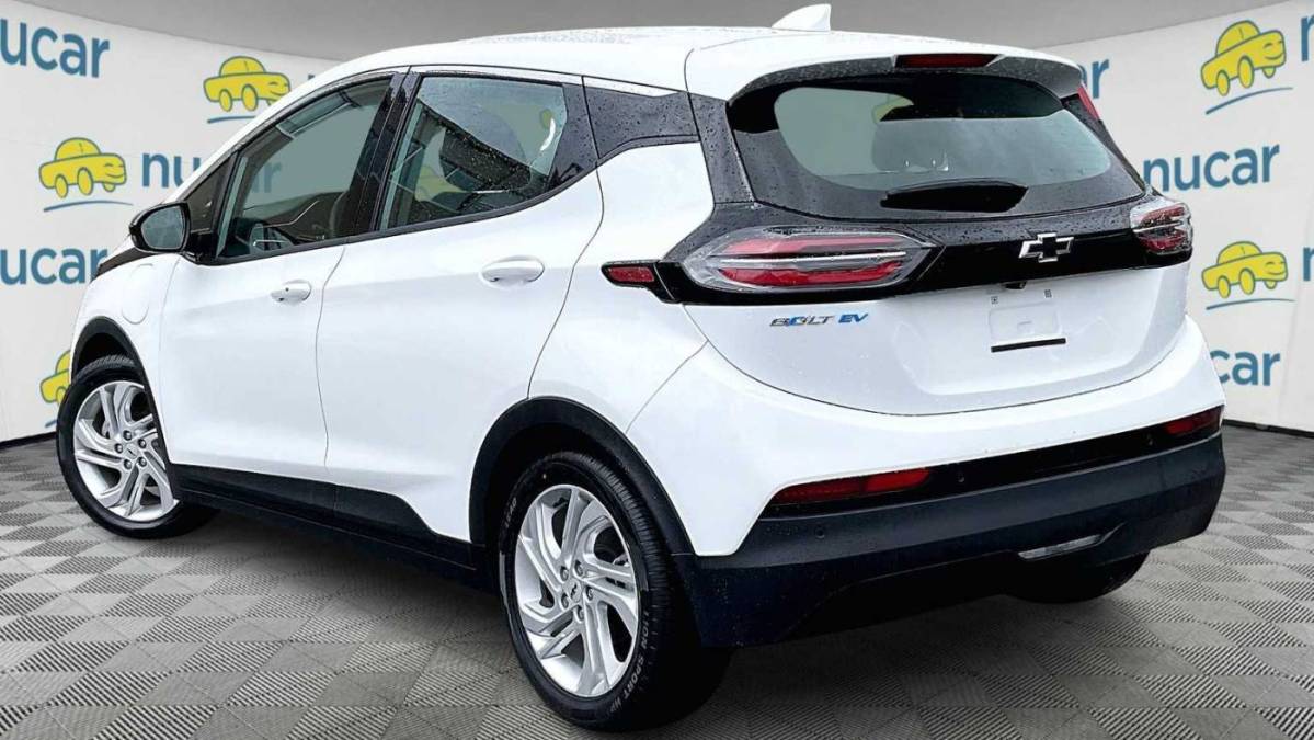 2023 Chevrolet Bolt - Images - 4