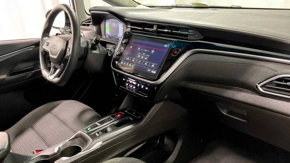 2023 Chevrolet Bolt - Images - 14