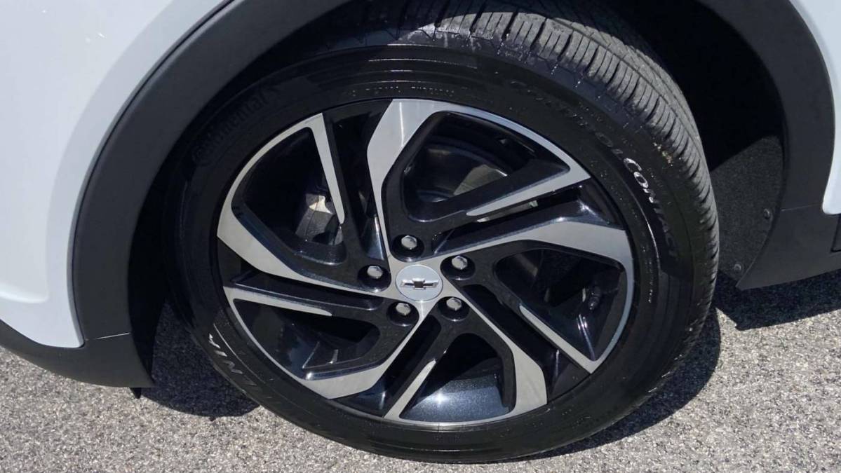 2023 Chevrolet Bolt - Images - 10