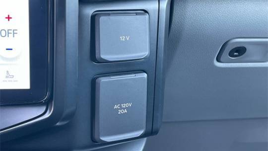 2025 Ford F-150 Lightning 1FTVW3L72SWG04664