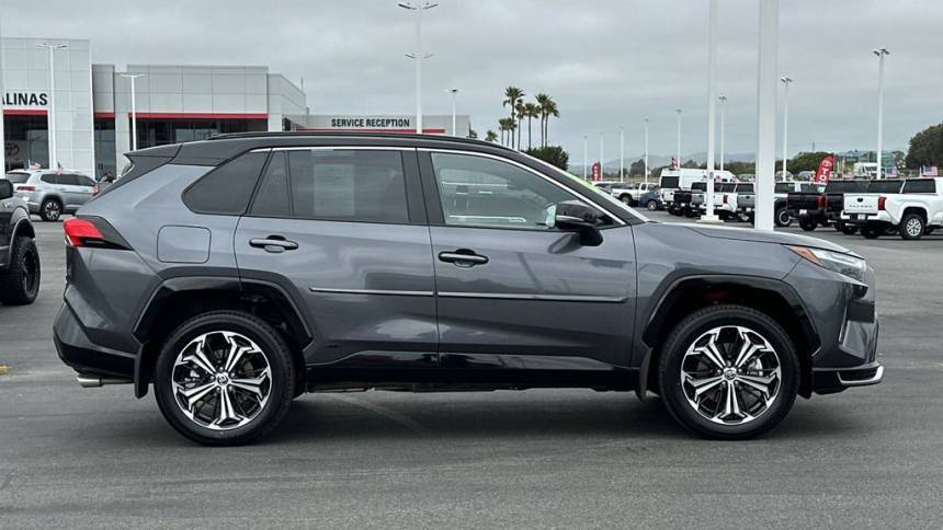 2025 Toyota RAV4 Plug-In Hybrid - Images - 3