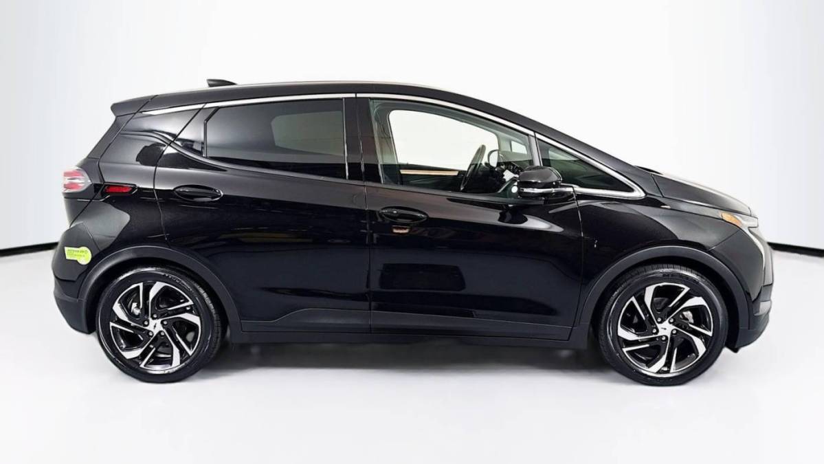 2023 Chevrolet Bolt - Images - 4