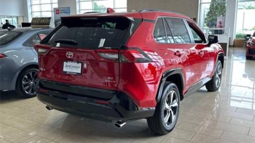 2025 Toyota RAV4 Plug-In Hybrid - Images - 14