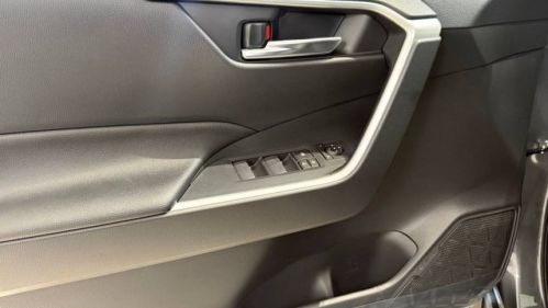 2025 Toyota RAV4 Plug-In Hybrid - Images - 8