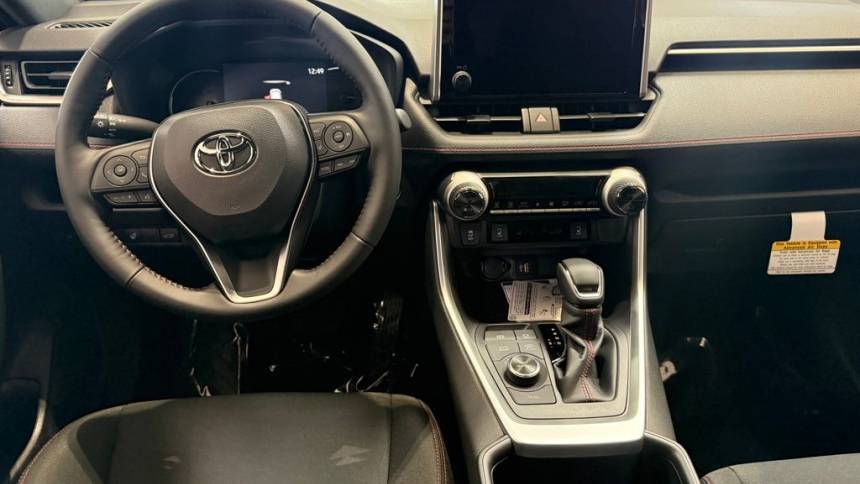 2025 Toyota RAV4 Plug-In Hybrid - Images - 14