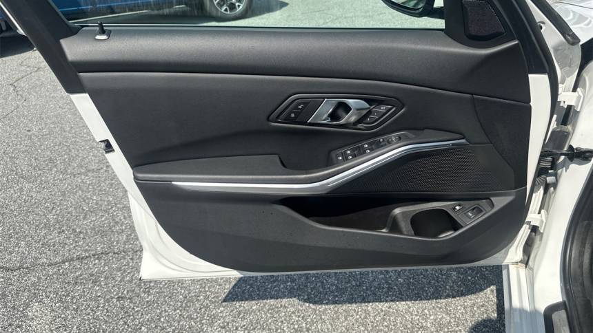 2024 BMW 3 Series - Images - 10