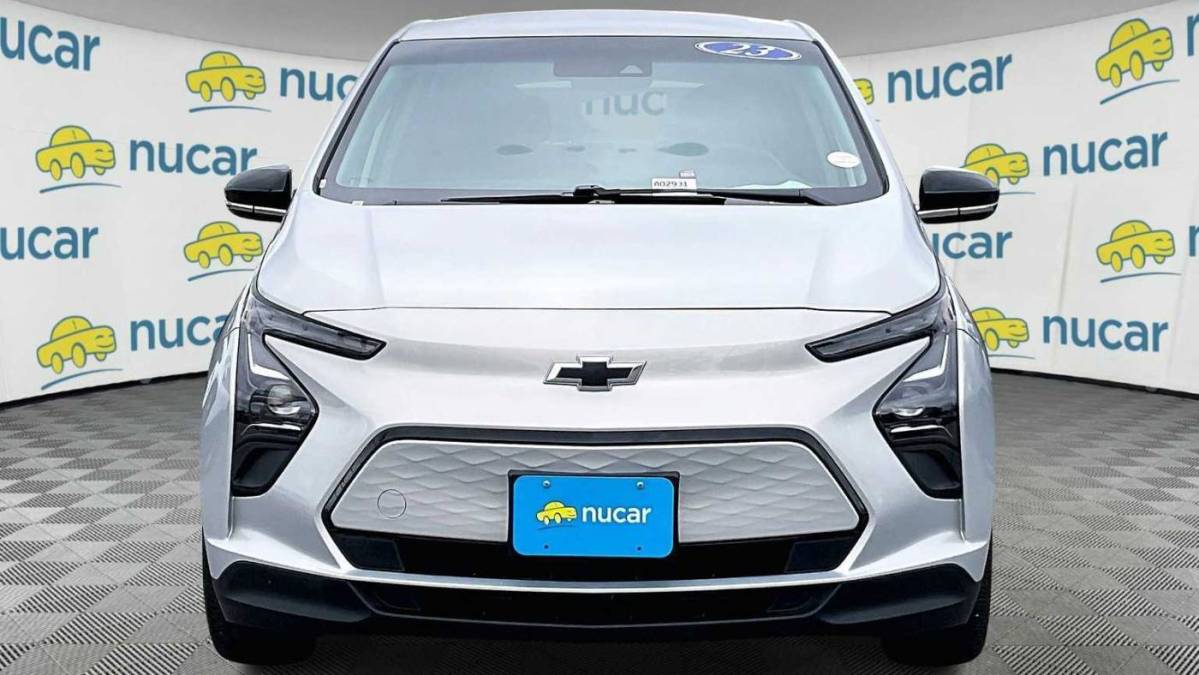 2023 Chevrolet Bolt - Images - 2